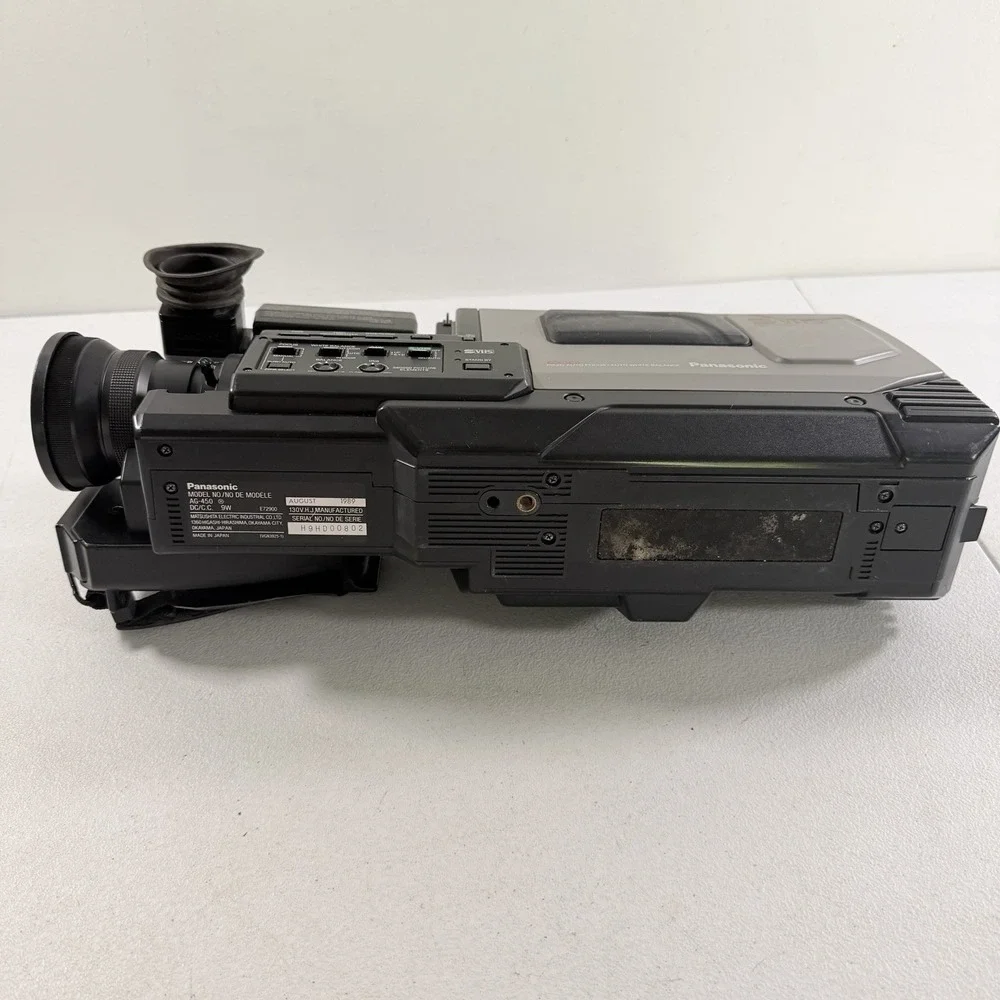 Panasonic AG-450 S-VHS VHS Reporter Movie Camcorder AS IS FOR PARTS READ